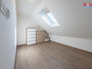 Pronájem atypického bytu, Mukařov - Žernovka, 54 m2
