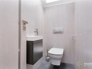 Prodej rodinného domu, Praha - Dolní Počernice, Bakurinova, 395 m2