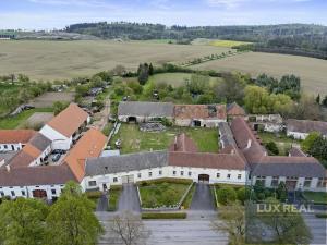 Prodej komerčního pozemku, Petrůvky, 11472 m2