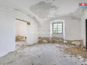 Prodej historického objektu, Zvoleněves, 5000 m2