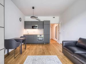 Prodej bytu 1+kk, Praha - Karlín, Sokolova, 34 m2