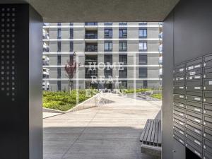 Prodej bytu 1+kk, Praha - Karlín, Sokolova, 34 m2