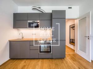 Prodej bytu 1+kk, Praha - Karlín, Sokolova, 34 m2