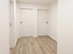 Pronájem bytu 2+kk, Hradec Králové, Pod Svahem, 57 m2