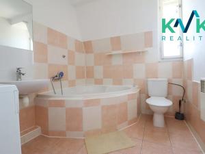 Prodej bytu 2+1, Karlovy Vary, Sokolovská, 80 m2
