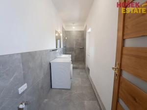 Prodej bytu 3+1, Zálesí, 76 m2