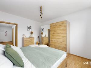 Prodej bytu 3+kk, Hostivice, Ječná, 78 m2