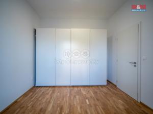 Prodej bytu 2+kk, Zlín, Lorencova, 49 m2