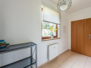 Pronájem bytu 2+1, Praha - Kobylisy, U třešňovky, 74 m2