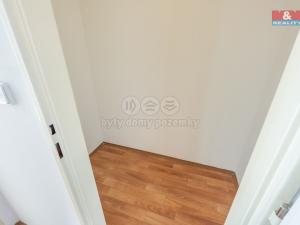 Prodej bytu 2+kk, Praha - Kbely, Pod Nouzovem, 37 m2