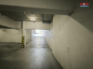 Pronájem garážového stání, Karlovy Vary, Divadelní náměstí, 19 m2