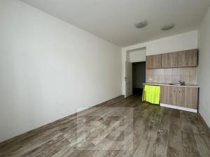 Pronájem bytu 1+kk, Praha - Smíchov, 30 m2