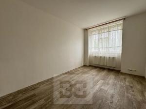 Pronájem bytu 1+kk, Praha - Smíchov, 30 m2