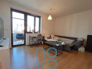 Pronájem bytu 1+kk, Praha - Hostivař, Fojtova, 28 m2