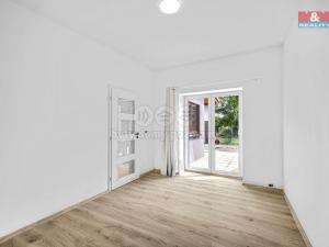 Prodej bytu 3+1, Hradec Králové - Kukleny, Pražská třída, 91 m2