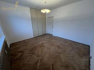 Prodej bytu 3+1, Ostrava, Šrobárova, 75 m2