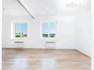 Prodej bytu 2+kk, Praha - Vysočany, Novovysočanská, 55 m2