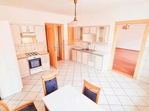 Prodej rodinného domu, Netolice, 240 m2