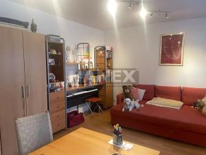 Pronájem bytu 1+kk, Praha - Troja, Vřesová, 34 m2