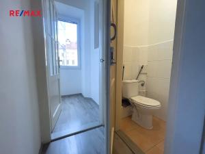 Pronájem bytu 2+kk, Praha - Holešovice, Farského, 51 m2