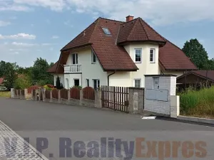 Prodej vily, Popovičky, 340 m2