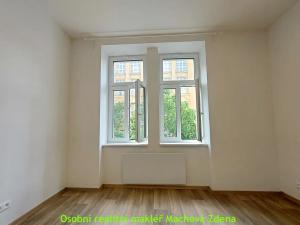 Pronájem bytu 2+kk, Praha - Žižkov, 41 m2