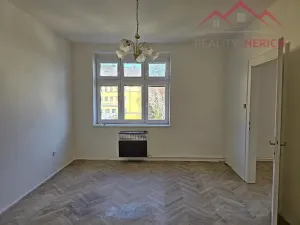 Prodej bytu 2+1, Chomutov, Křižíkova, 77 m2