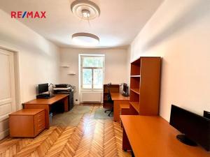 Pronájem kanceláře, Praha - Vinohrady, Kolínská, 127 m2