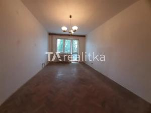 Prodej bytu 2+1, Karviná, Božkova, 56 m2