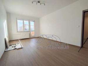 Pronájem bytu 2+1, Praha, Na Petřinách, 50 m2