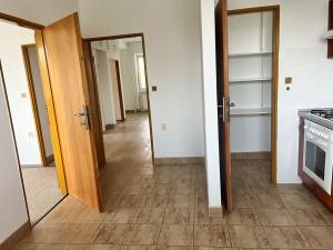 Pronájem bytu 3+1, Hradec Králové, Krapkova, 82 m2