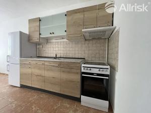 Pronájem bytu 4+1, Brno, Mutěnická, 84 m2