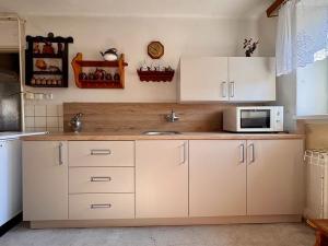 Prodej bytu 2+1, Pardubice, Rokycanova, 59 m2