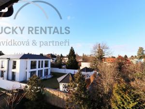 Pronájem bytu 1+kk, Průhonice, U Křížku, 20 m2