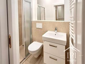 Pronájem bytu 2+kk, Praha - Dejvice, Dejvická, 51 m2