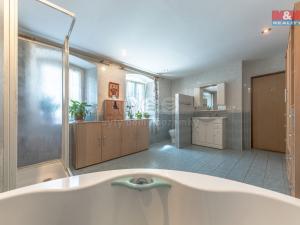 Prodej rodinného domu, Nové Město pod Smrkem, 28. října, 230 m2