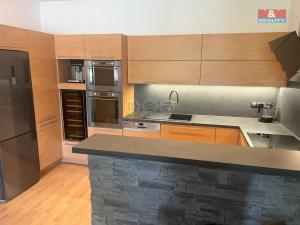 Prodej bytu 2+kk, Praha - Prosek, Vysočanská, 61 m2