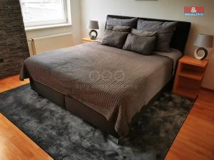 Prodej bytu 2+kk, Praha - Prosek, Vysočanská, 61 m2