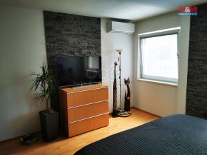 Prodej bytu 2+kk, Praha - Prosek, Vysočanská, 61 m2