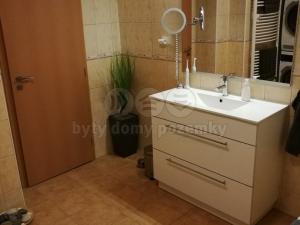 Prodej bytu 2+kk, Praha - Prosek, Vysočanská, 61 m2