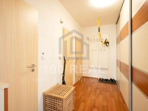 Pronájem bytu 3+1, Hradec Králové, Na Občinách, 86 m2