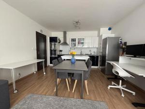 Pronájem bytu 3+kk, Praha - Jinonice, Barvitiova, 75 m2