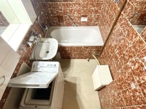 Pronájem bytu 2+1, Praha - Karlín, Urxova, 71 m2