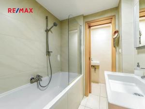 Pronájem bytu 2+kk, Praha - Žižkov, Ke kapslovně, 70 m2