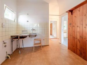 Prodej rodinného domu, Praha - Dolní Chabry, Obslužná, 100 m2