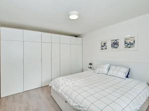 Pronájem bytu 3+kk, Praha - Košíře, Na Šmukýřce, 62 m2