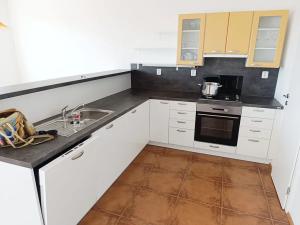 Prodej bytu 6+kk a větší, Praha, Na Farkáně III, 152 m2