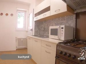 Prodej bytu 3+1, České Budějovice, Bachmačská, 62 m2