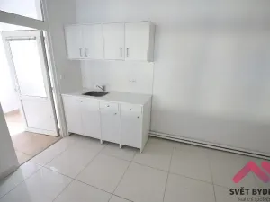 Pronájem obchodního prostoru, Praha - Libeň, Voctářova, 224 m2