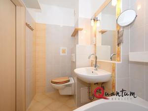 Prodej bytu 2+1, Praha - Vokovice, Mozambická, 52 m2